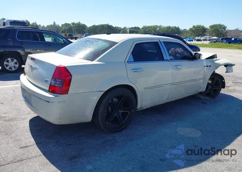 2008 Chrysler 300 Touring из США, поврежденный, VIN 2C3LA53GX8H160463